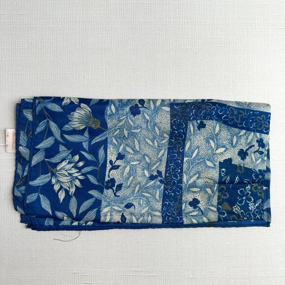 Vintage Glentex Blue Floral Patchwork Scarf 20.5" x 20.5" Made In Japan - Picture 1 of 6